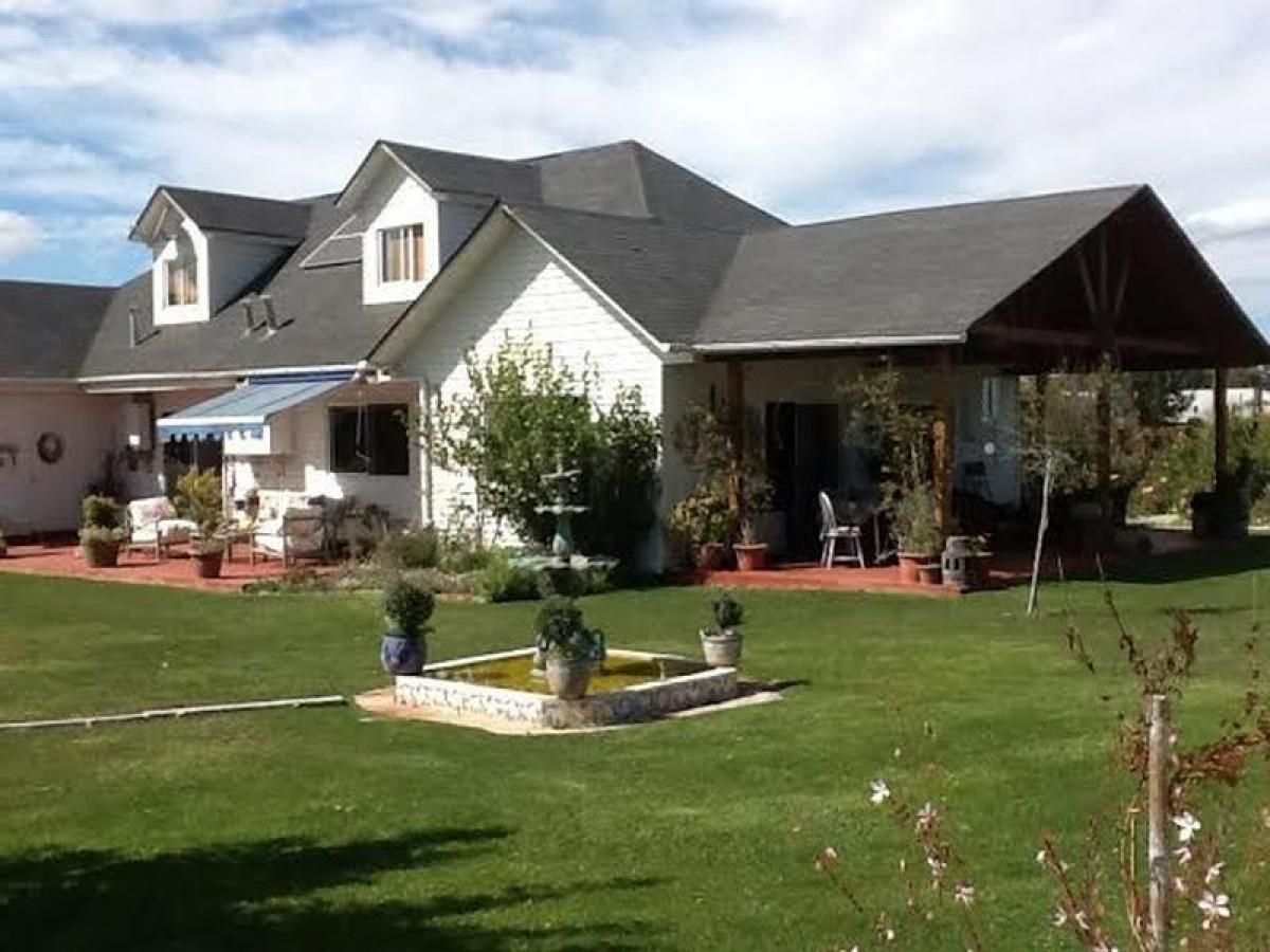 3 bedrooms House in Melipilla, Chile No. 2629