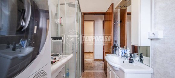 Apartamento de 2 dormitorios en Vignola, Italy No. 301312 22