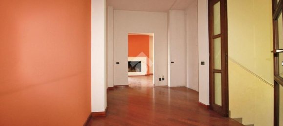 Villa de 5 habitaciónes en Mariano Comense, Italy No. 286290 25