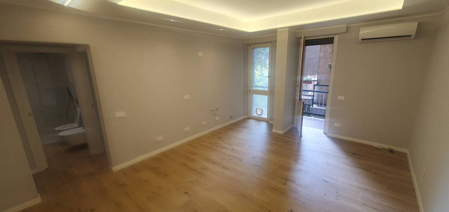 1 bedroom Apartment in Milan, Italy No. 323018