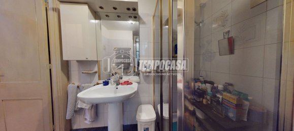 5 rooms Apartment in Turin, Italy No. 196662 17