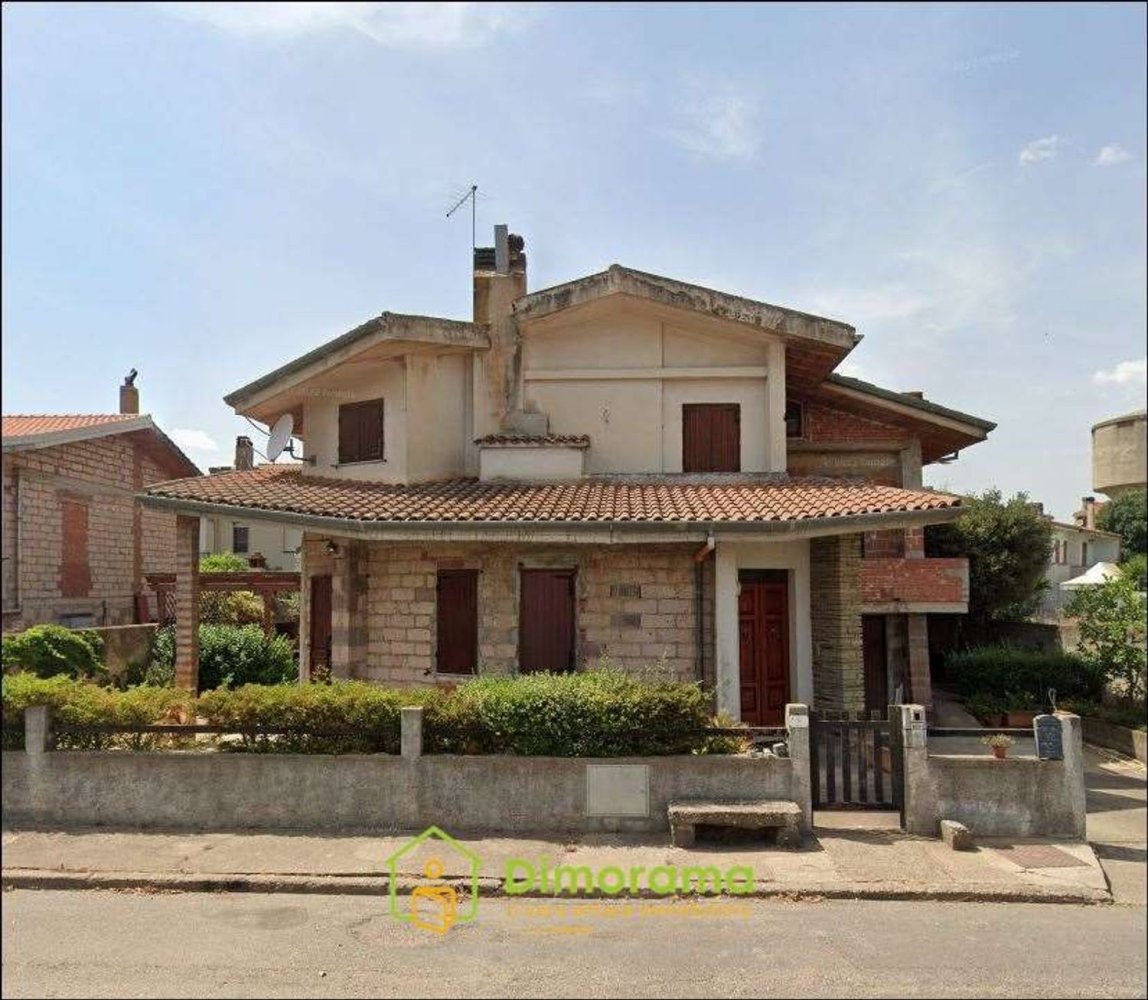 9 rooms Apartment in Abbasanta, Italy No. 29888