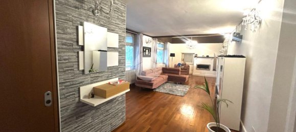 4 غرف نوم فيلا في Sant'Ambrogio di Torino, Italy رقم 53268 42