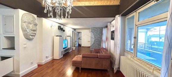 4 غرف نوم فيلا في Sant'Ambrogio di Torino, Italy رقم 53268 4