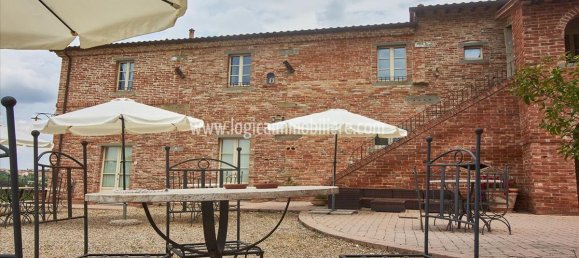 16 chambres Maison à Foiano della Chiana, Italy No. 179213 13