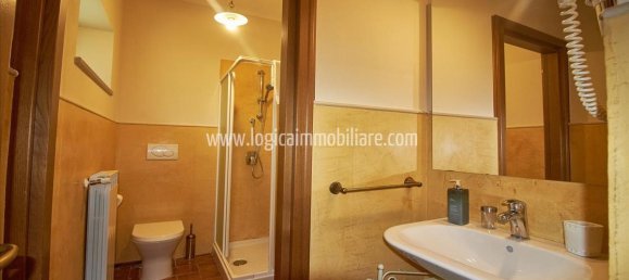 16 chambres Maison à Foiano della Chiana, Italy No. 179213 17