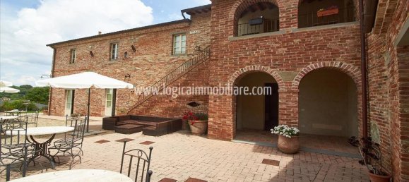 16 chambres Maison à Foiano della Chiana, Italy No. 179213 14