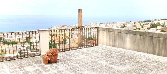 Duplex de 12 divisões em Paola, Italy N.º 38505 42