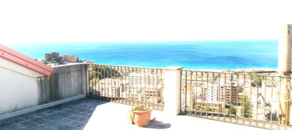 Duplex de 12 divisões em Paola, Italy N.º 38505 32