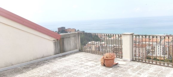 Duplex de 12 divisões em Paola, Italy N.º 38505 43