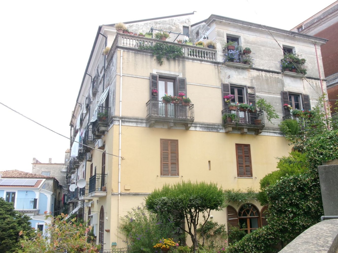 Duplex de 12 divisões em Paola, Italy N.º 38505