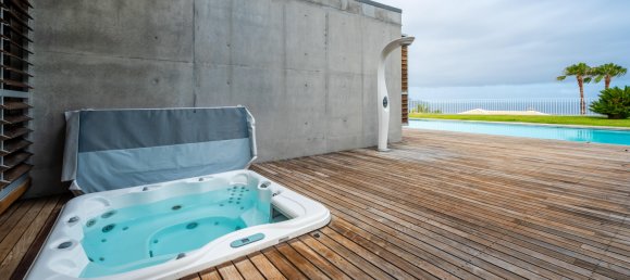 Вилла с 5 комнатами в Фуншал, Португалия № 102318 19