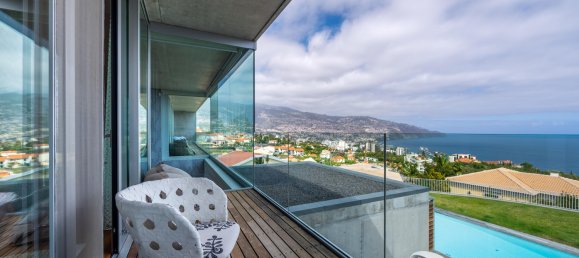 Вилла с 5 комнатами в Фуншал, Португалия № 102318 7