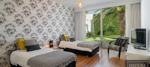 Вилла с 5 комнатами в Фуншал, Португалия № 102318 12