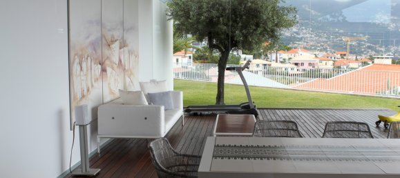 Вилла с 5 комнатами в Фуншал, Португалия № 102318 17