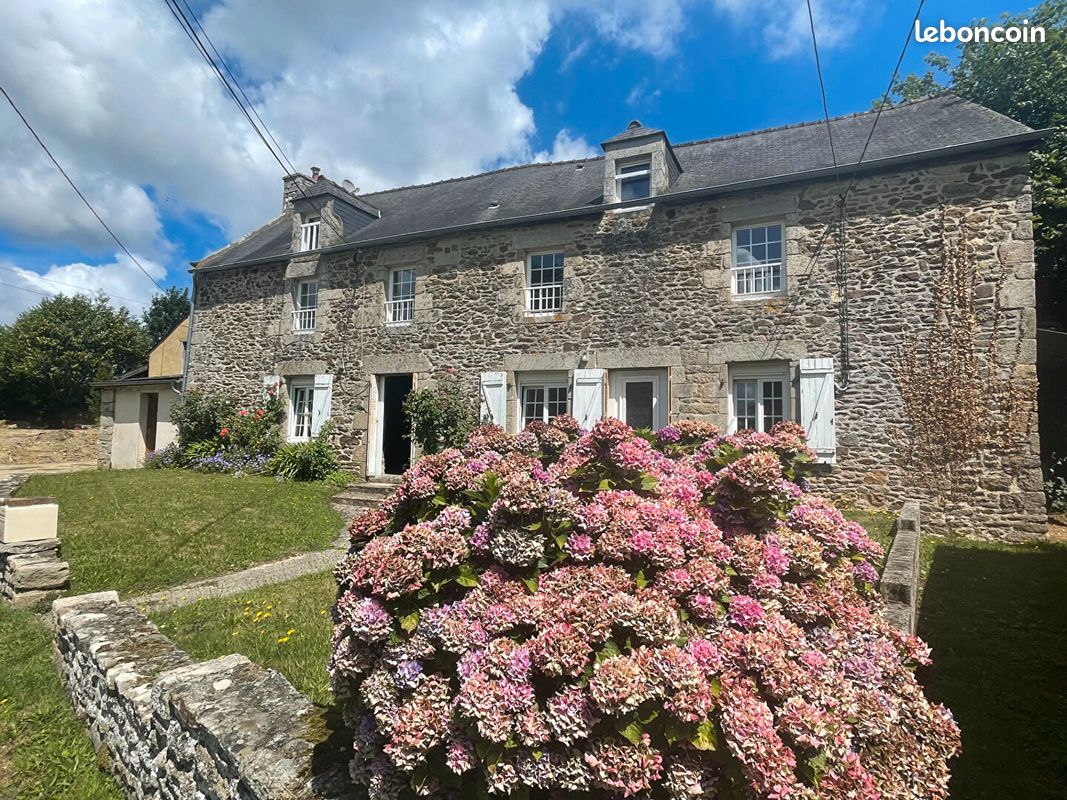 5 bedrooms House in Corseul, France No. 284555