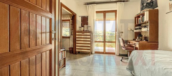 Studio in Serra San Quirico, Italy No. 117432 11