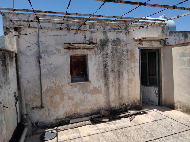 5-salle Appartement à Carini, Italy No. 281158