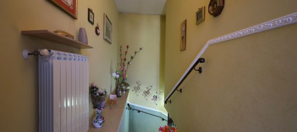 6غرفة منزل في Cellino Attanasio, Italy رقم 37451 13