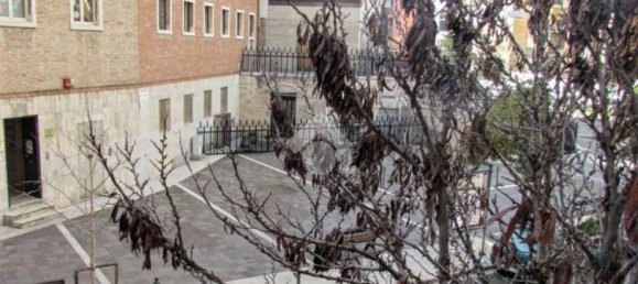 3غرفة شقة في Foggia, Italy رقم 139795 7