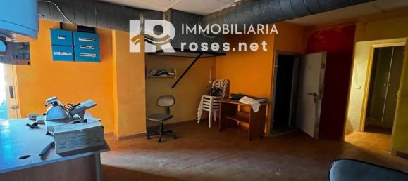 120m² Commercial property in Roses, Spain No. 179094 6