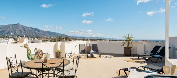 3 bedrooms Penthouse in Marbella, Spain No. 24086 35