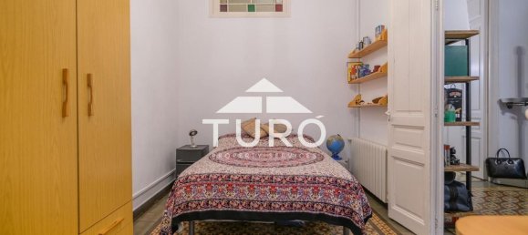 4 Schlafzimmer Wohnung in Ciutat Vella, Spain, Nr. 141317 8