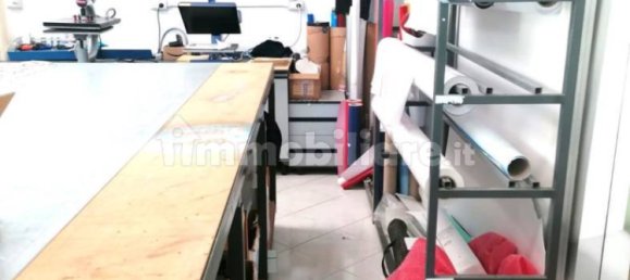 1غرفة عقار تجاري في Maddaloni, Italy رقم 254527 23