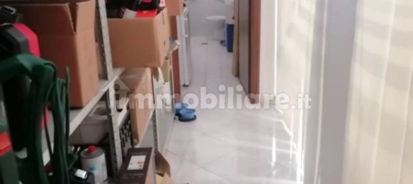 1غرفة عقار تجاري في Maddaloni, Italy رقم 254527 17