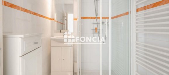 Apartamento de 2 divisões em Le Pont-de-Claix, France N.º 207860 6