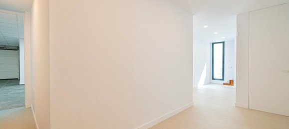 Casa de 4 dormitorios en Alicante, Spain No. 67195 21