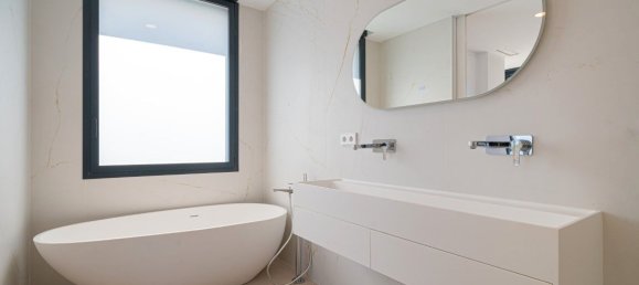 Casa de 4 dormitorios en Alicante, Spain No. 67195 16