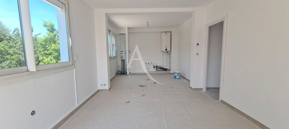2 bedrooms Apartment in Semoy, France No. 269665 2