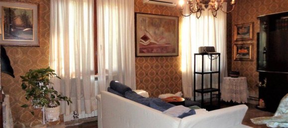 4 rooms Villa in Soresina, Italy No. 92414 3