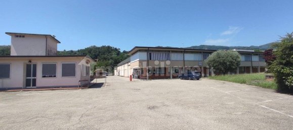 Lagerhaus in Pistoia, Italy 3663m², Nr. 82719 2