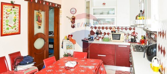 3 bedrooms Apartment in Catania, Italy No. 307427 5