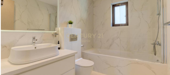 5 bedrooms Villa in Kouklia, Cyprus No. 16508 10