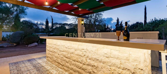 5 bedrooms Villa in Kouklia, Cyprus No. 16508 12