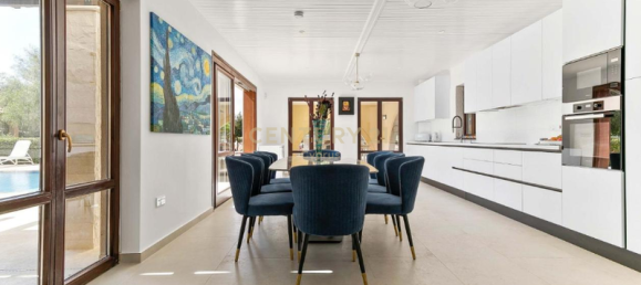 5 bedrooms Villa in Kouklia, Cyprus No. 16508 6