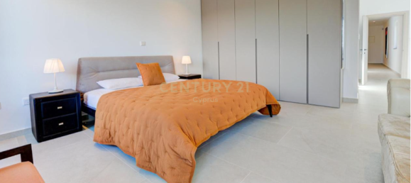 5 bedrooms Villa in Kouklia, Cyprus No. 16508 2