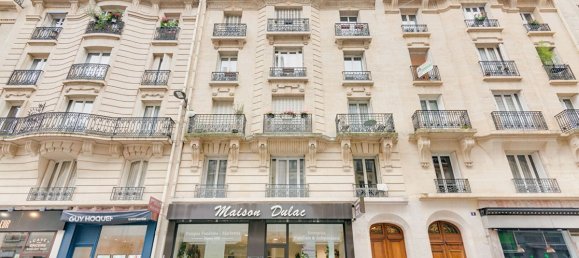 2 bedrooms Apartment in Paris, France No. 167124 16