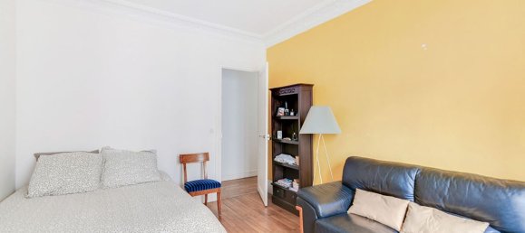 2 bedrooms Apartment in Paris, France No. 167124 9