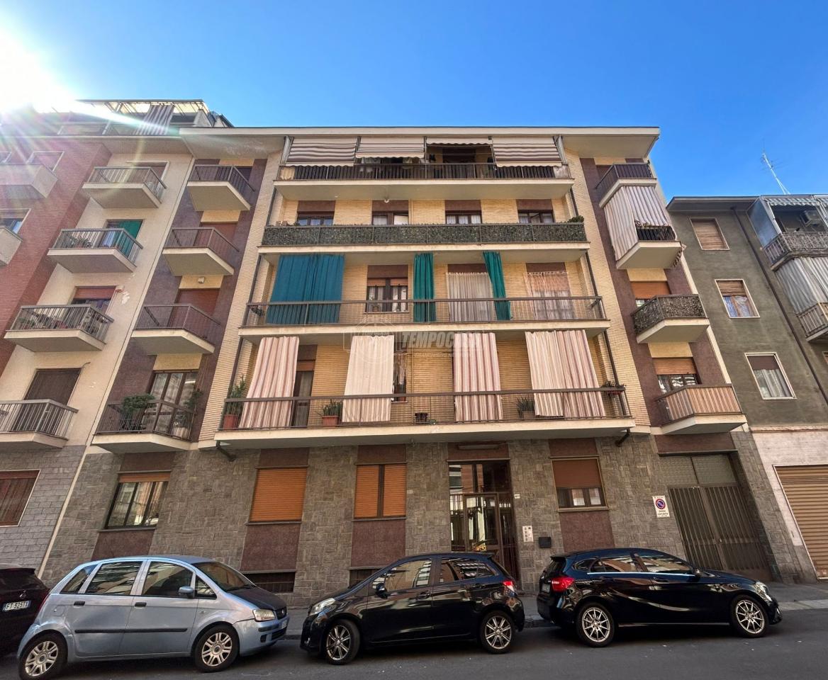 2-salle Appartement à Turin, Italy No. 4670