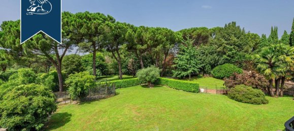 5غرفة فيلا في Carate Brianza, Italy رقم 56630 43