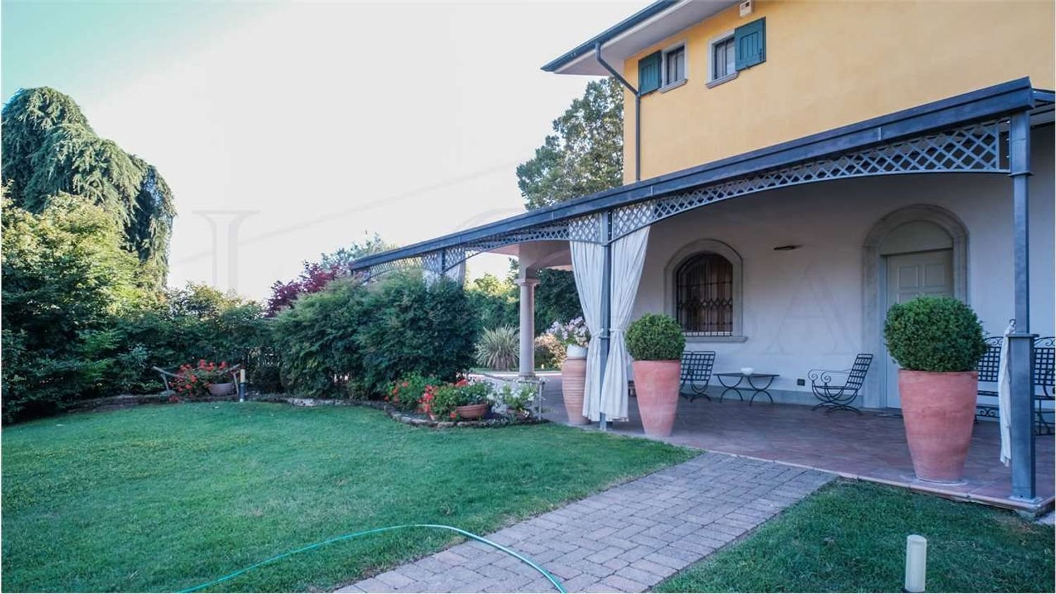 10 rooms Villa in Maclodio, Italy No. 277440