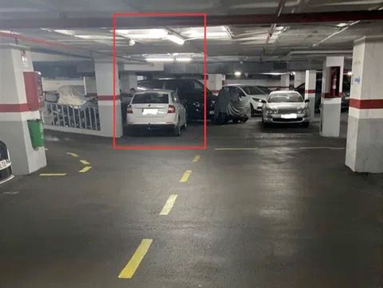 Garage in Eixample, Spain 9m², Nr. 198457