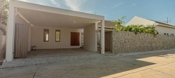 4 bedrooms House for sale in Pattaya, Chonburi, Eastern Thailand, Thailand № 73990 2