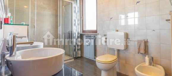 Вилла с 4 спальнями в Ивреа, Италия № 53221 32