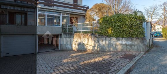 Вилла с 4 спальнями в Ивреа, Италия № 53221 46