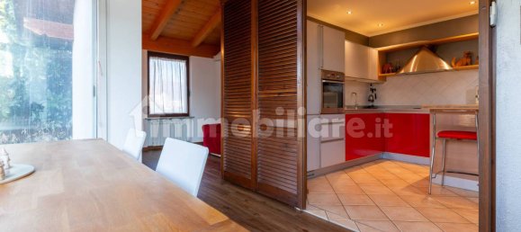 Вилла с 4 спальнями в Ивреа, Италия № 53221 15